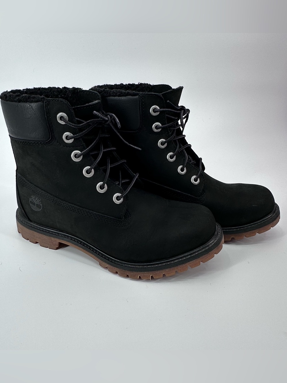 Timberland 6-Inch Fleece-Lined Waterproof Boots Brown Lug Sole - Women’s